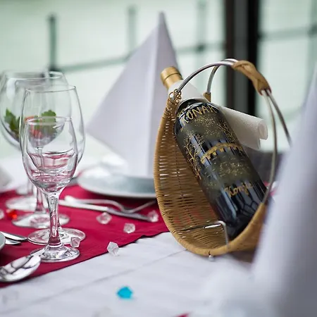 Hotel Konak Konjic 酒店 科尼茨