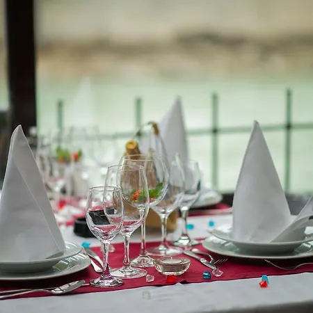 Hotel Konak Konjic 酒店 3*